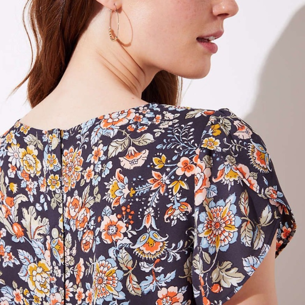 Loft Floral Button Back Top With Split Overlappin… - image 2